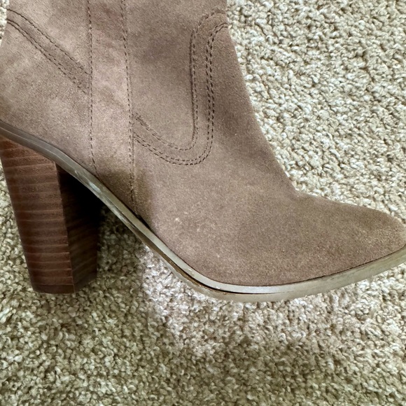 Three Pair Of Heeled Boots - Picture 3 of 6